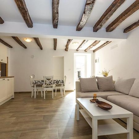 Apartment Nena- Apartman Sa Posebnim Ulazom U Prizemlju, Terasom I Zelenom Okucnicom Rakotule المظهر الخارجي الصورة