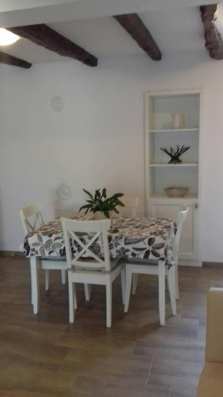Apartment Nena- Apartman Sa Posebnim Ulazom U Prizemlju, Terasom I Zelenom Okucnicom Rakotule المظهر الخارجي الصورة